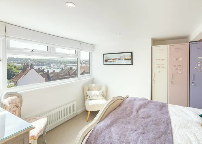 Host & - Voyagers' View بيت للعطل *