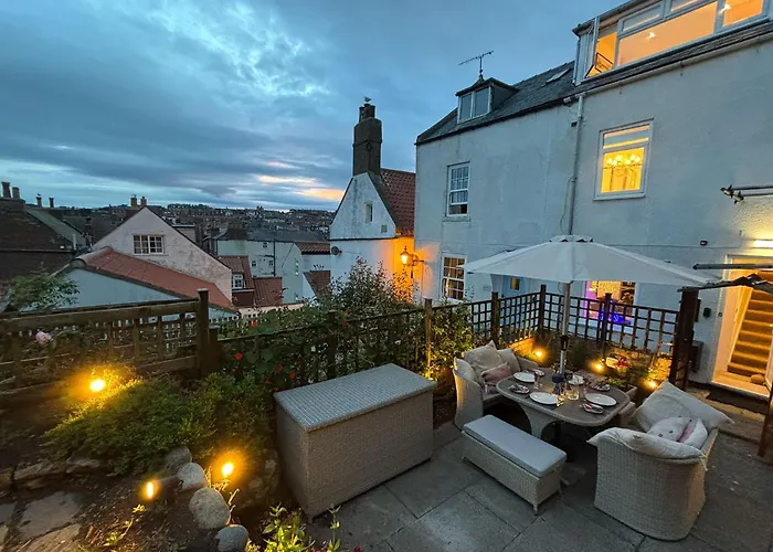 Host & - Voyagers' View بيت للعطل *